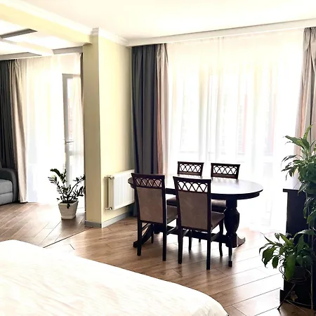 Vip In A Complex Great Britain Apartment *
